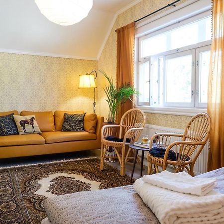 B&B Kaepylaen Helmi Tampere Exterior photo