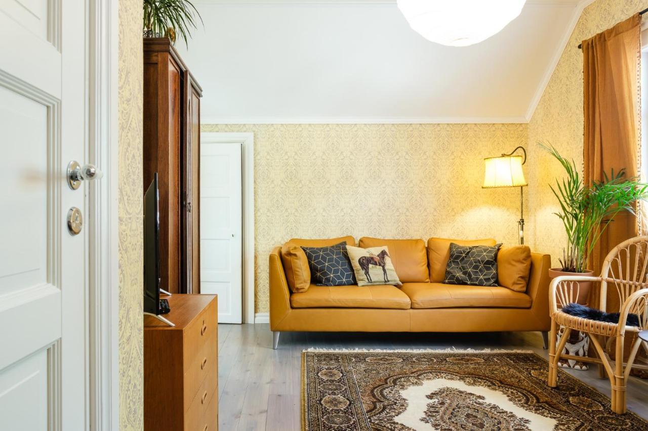 B&B Kaepylaen Helmi Tampere Exterior photo