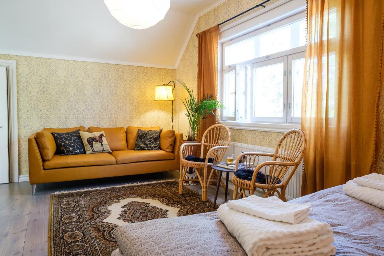 B&B Kaepylaen Helmi Tampere Exterior photo